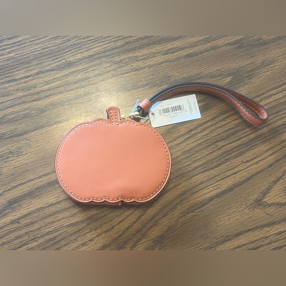NWT Coach Pumpkin Coin Purse - Picture 2 of 3